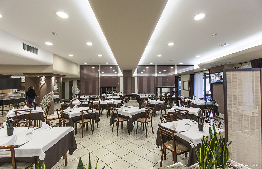 Hotel Bussana Porto Tolle Exteriér fotografie